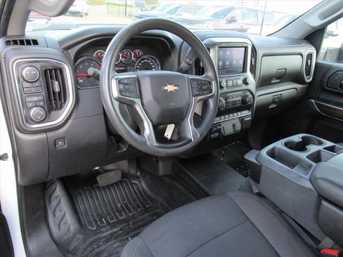 Used 2021 Chevrolet Silverado 3500 LT image 14