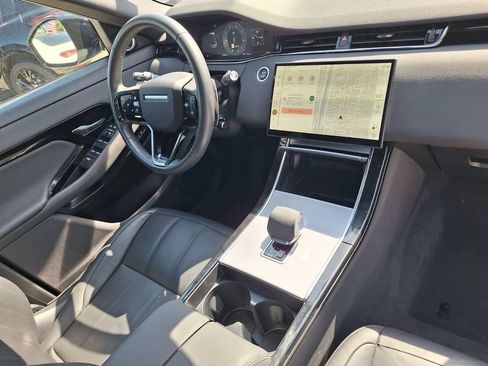 Used 2024 Land Rover Range Rover Evoque S AWD/4WD image 25