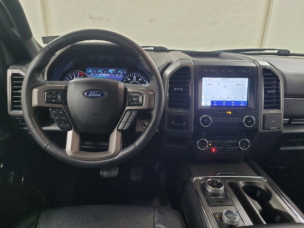 Used 2020 Ford Expedition XLT w/ Equipment Group 202A AWD/4WD image 22