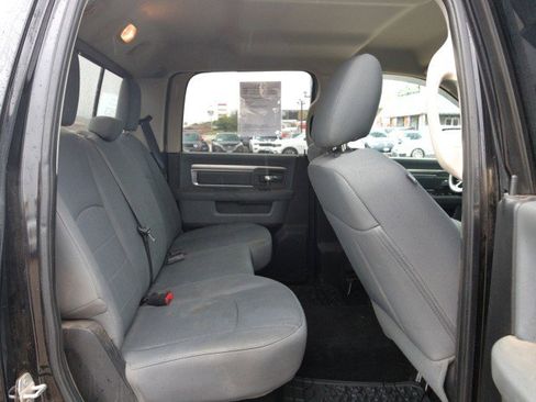 Used 2014 RAM 1500 Classic SLT AWD/4WD image 29
