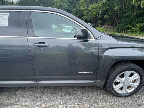 Used 2017 GMC Terrain SLE FWD image 11