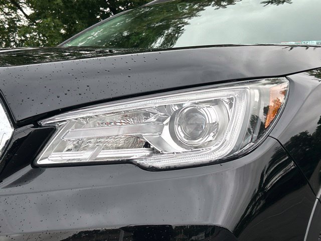 Used 2021 Subaru Ascent Limited w/ Technology Package AWD/4WD image 10