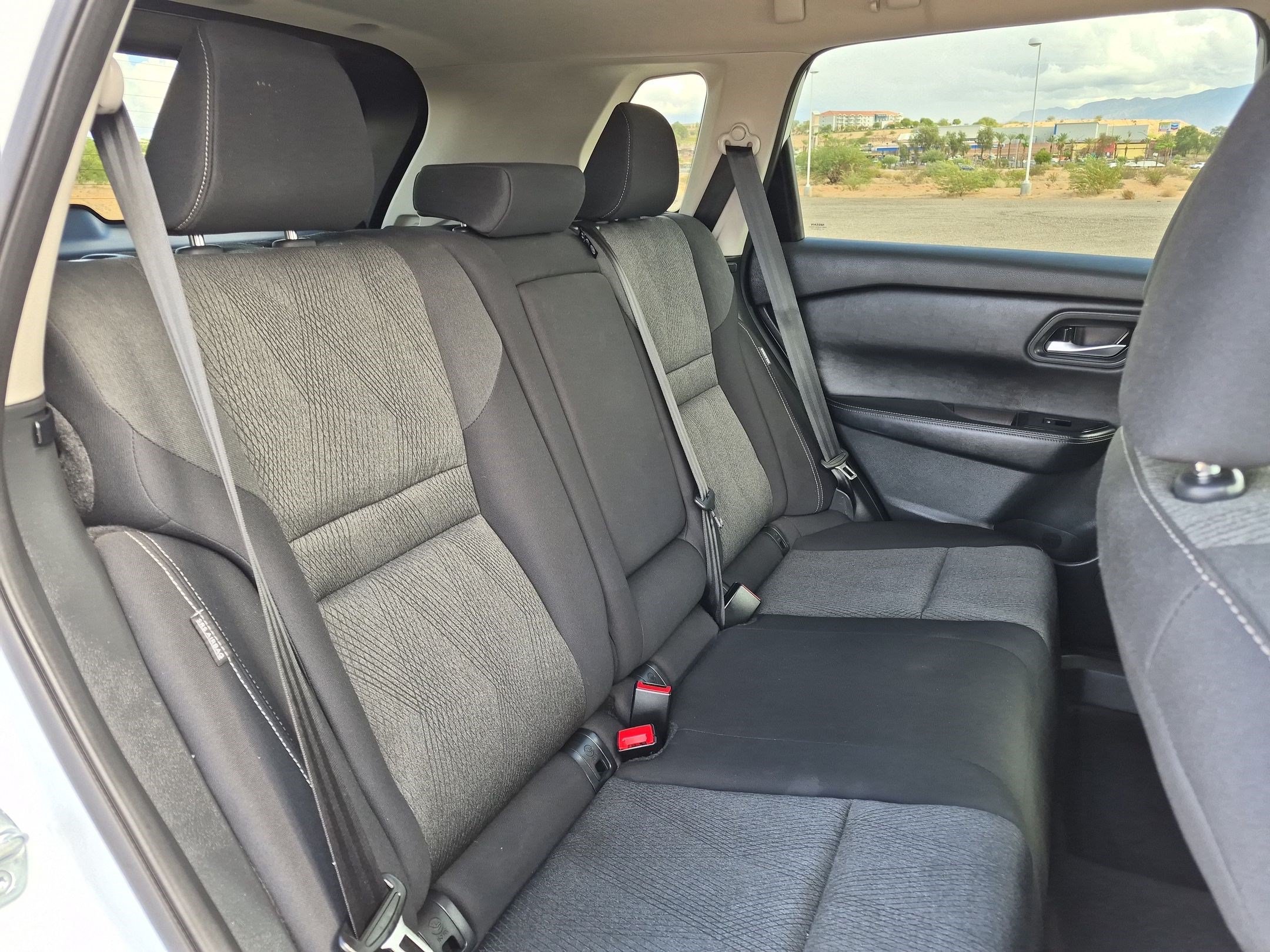 Used 2024 Nissan Rogue SV FWD image 28
