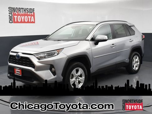 Used 2021 Toyota RAV4 XLE w/ Convenience Package AWD/4WD image 1