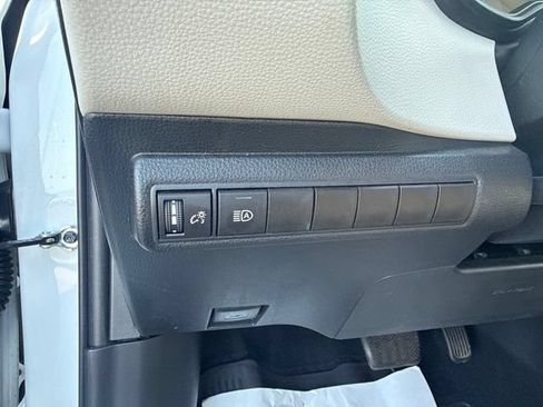 Used 2024 Toyota Corolla LE FWD image 26