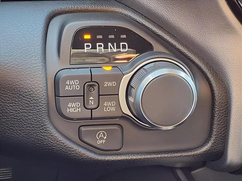 New 2026 RAM 1500 Big Horn AWD/4WD image 16