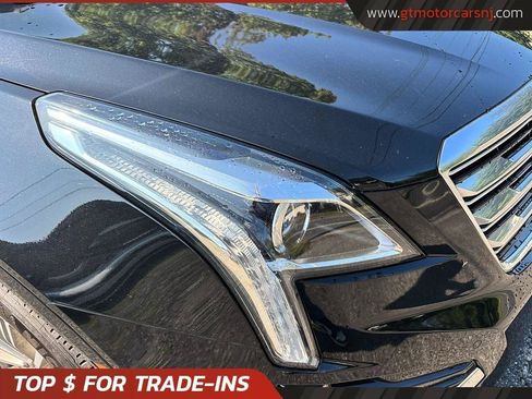 Used 2018 Cadillac XT5 Luxury w/ Driver Awareness Package AWD/4WD image 13