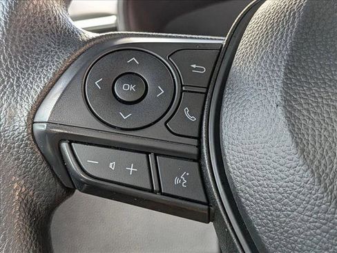 Used 2025 Toyota Corolla LE FWD image 11