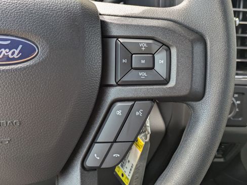 Certified 2022 Ford F250 XLT w/ XLT Premium Package image 16