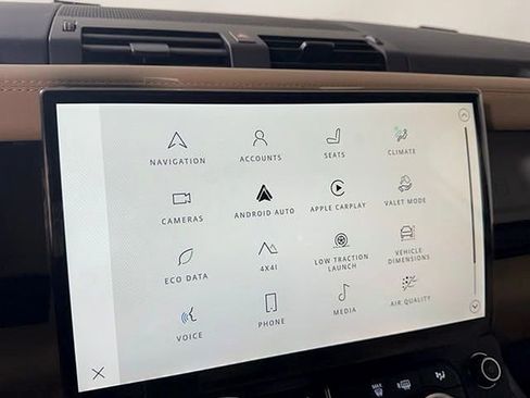 New 2026 Land Rover Defender 110 X-Dynamic SE image 29