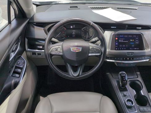 Used 2023 Cadillac XT4 Premium Luxury w/ Driver Assist Package FWD image 15
