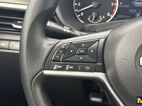 Used 2024 Nissan Altima 2.5 SV FWD image 28