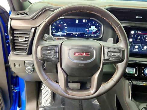Used 2022 GMC Sierra 1500 AT4 w/ AT4 Premium Package AWD/4WD image 14