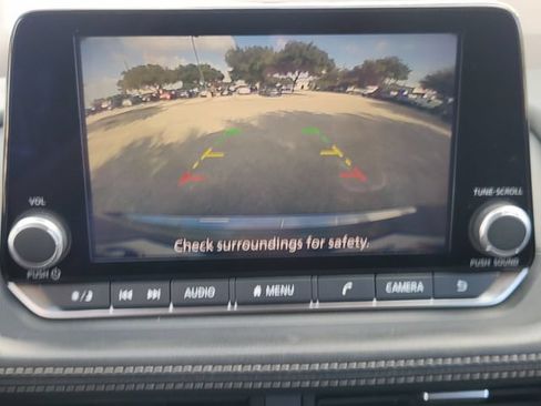Used 2023 Nissan Rogue SV FWD image 18