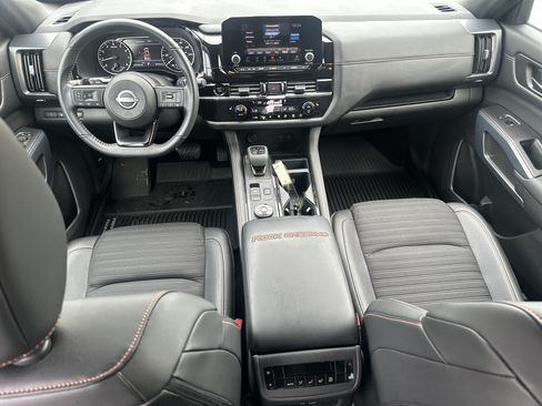 Used 2025 Nissan Pathfinder Rock Creek AWD/4WD image 22