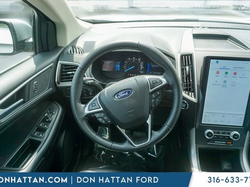 Used 2022 Ford Edge SEL w/ Convenience Package image 5