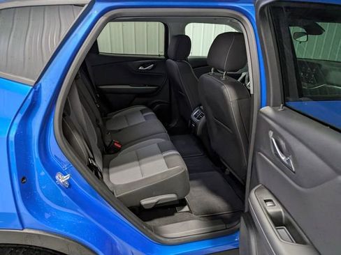 Used 2025 Chevrolet Blazer LT FWD image 25