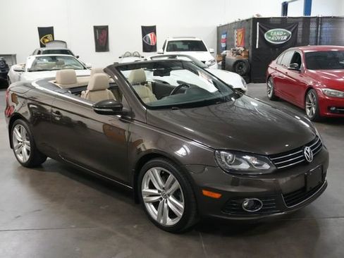 Used 2012 Volkswagen Eos Executive image 3
