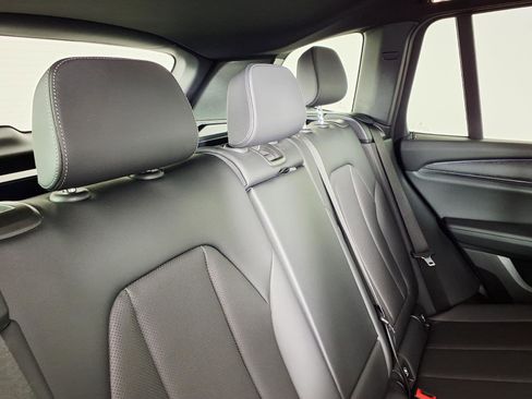 Used 2023 BMW X3 xDrive30i w/ Premium Package image 12