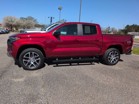 Used 2024 Chevrolet Colorado Z71 w/ Advanced Trailering Package image 16
