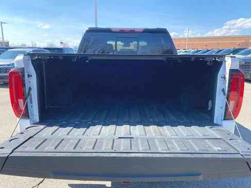 Used 2024 GMC Sierra 1500 AT4 w/ Technology Package AWD/4WD image 26