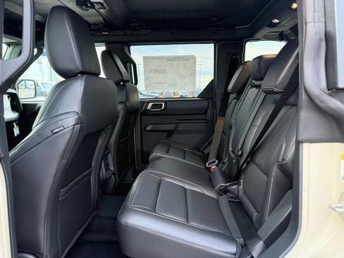 New 2026 Ford Bronco Outer Banks image 5