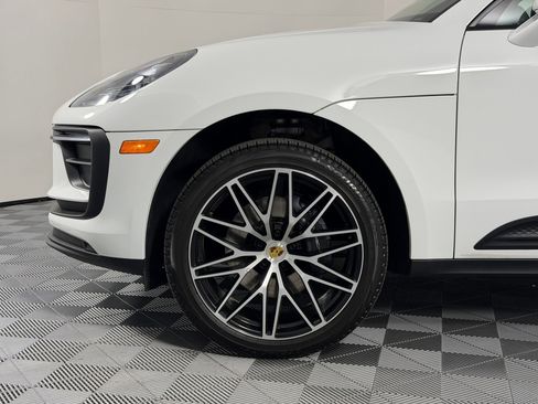 New 2026 Porsche Macan image 12