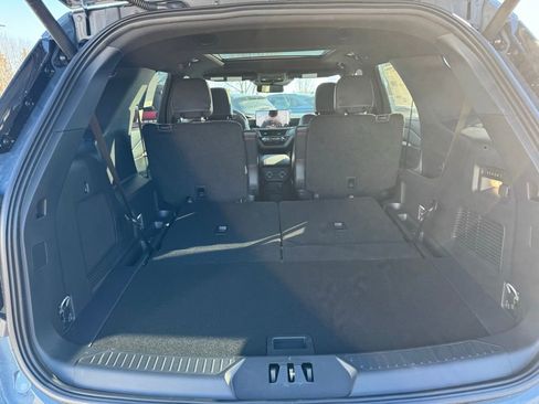 New 2026 Ford Explorer ST image 7