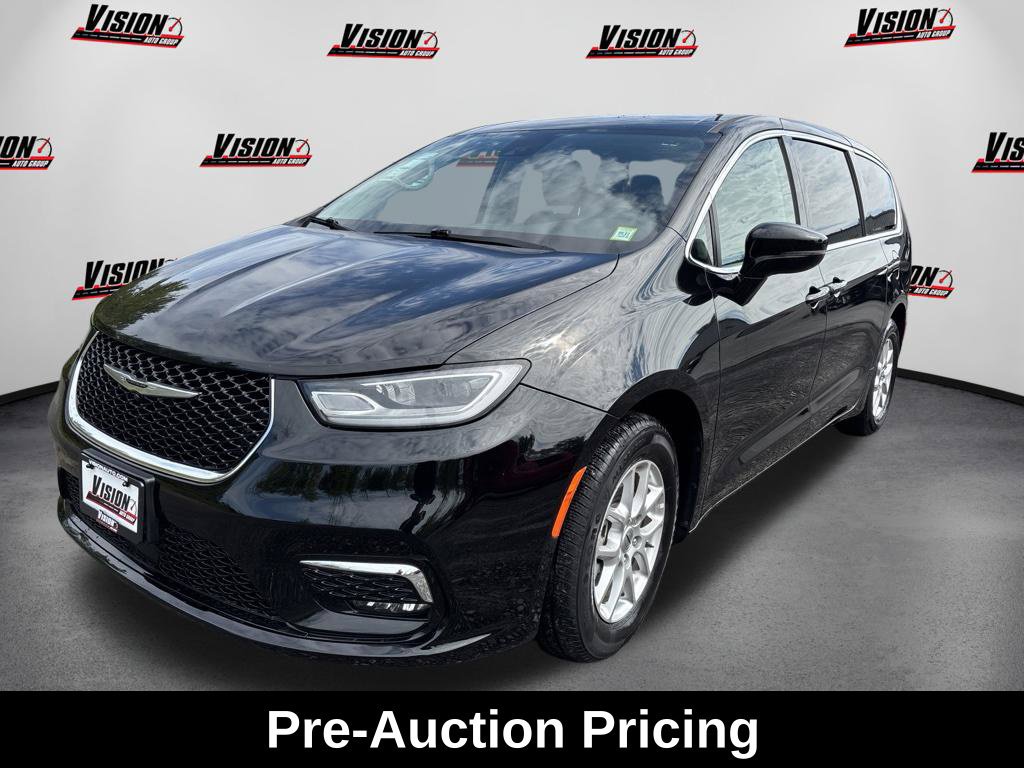 Used 2024 Chrysler Pacifica Touring-L FWD 360° Tour