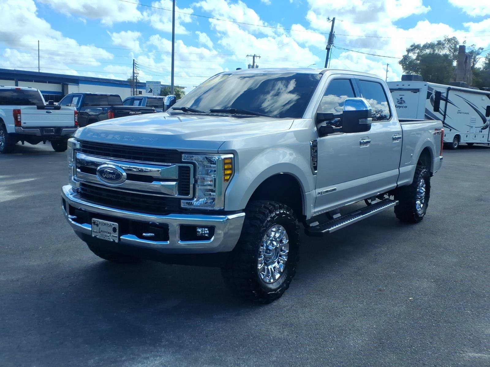 Used 2019 Ford F250 XLT w/ XLT Premium Package AWD/4WD image 1