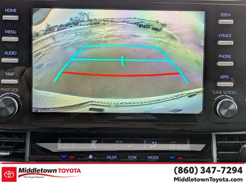 Used 2024 Toyota Sienna XLE image 24