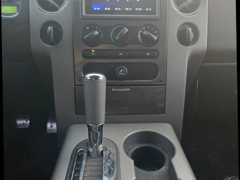 Used 2006 Ford F150 XLT image 24