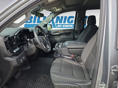Used 2026 Chevrolet Silverado 1500 LT AWD/4WD image 9
