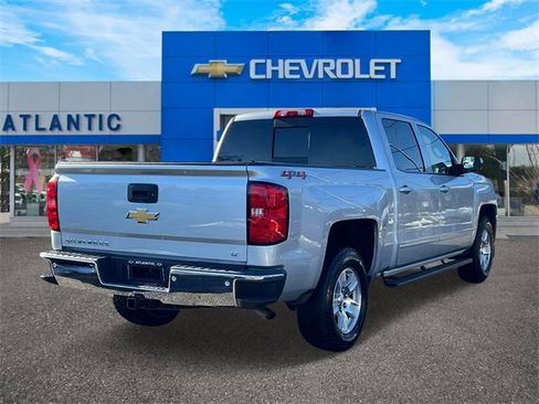 Used 2018 Chevrolet Silverado 1500 LT w/ All Star Edition image 5