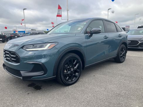 Used 2024 Honda HR-V Sport image 3