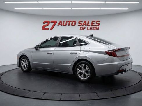Used 2022 Hyundai Sonata SE FWD image 6