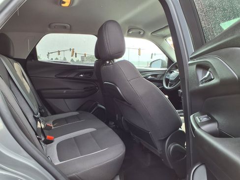 Used 2024 Chevrolet TrailBlazer LS w/ LS Convenience Package FWD image 22