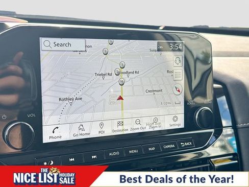 Used 2024 Nissan Pathfinder SL w/ Black Appearance Package image 13