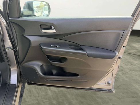 Used 2015 Honda CR-V LX image 31