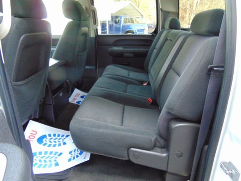 Used 2011 GMC Sierra 1500 SLE w/ Power Tech Package image 7