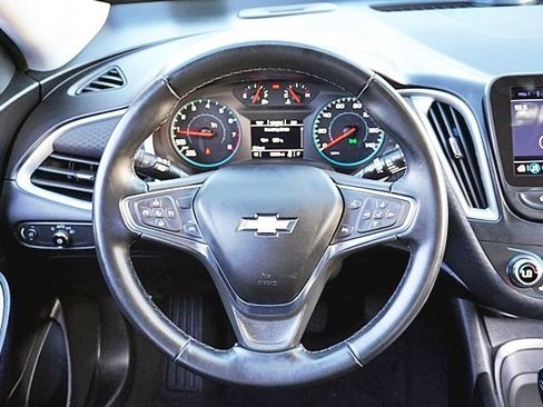 Used 2023 Chevrolet Malibu LT w/ Sport Edition image 18