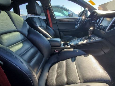 Used 2016 Porsche Macan Turbo w/ Premium Package Plus image 4