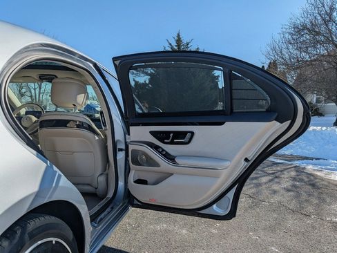 Used 2022 Mercedes-Benz S 580 4MATIC Sedan w/ Warmth & Comfort Package image 12