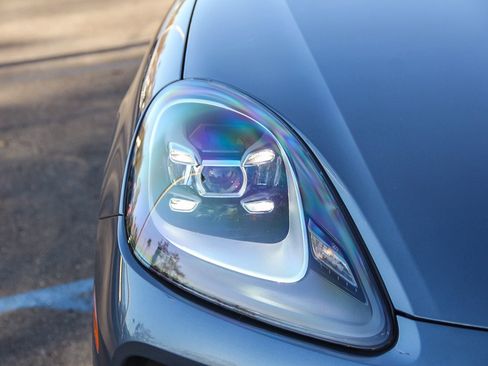 Used 2019 Porsche Cayenne image 10