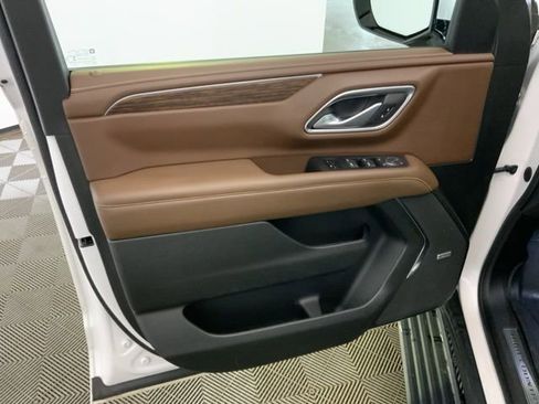 Used 2022 Chevrolet Tahoe High Country AWD/4WD image 27