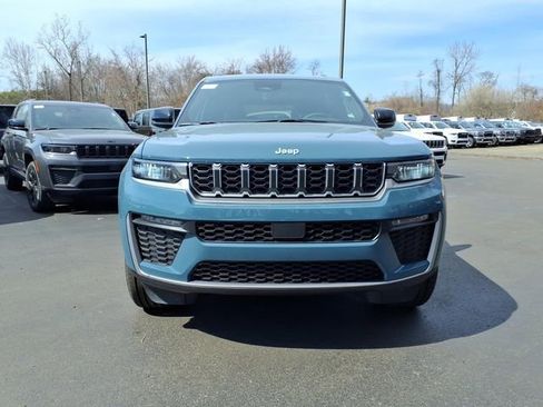New 2026 Jeep Grand Cherokee L Limited AWD/4WD image 7