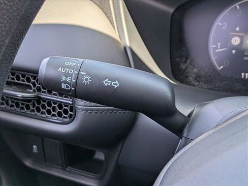 Used 2026 Honda HR-V LX image 15