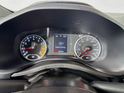 Used 2020 Jeep Renegade Sport image 17