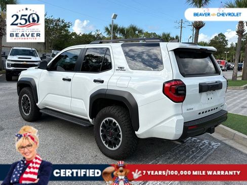 Used 2025 Toyota 4Runner Limited AWD/4WD image 4