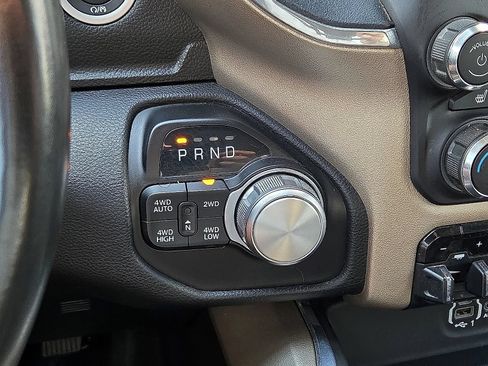 Used 2022 RAM 1500 Laramie AWD/4WD image 31